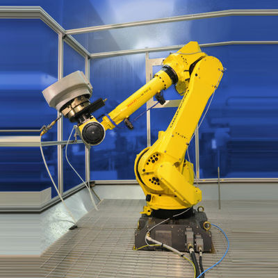 ミグ溶接のロボットとして他の溶接装置のための工業用ロボットM-710iCのロボット腕6の軸線