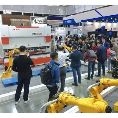 ミグ溶接のロボットとして溶接のための溶接ロボット6の軸線ER6-1600のロボティック腕
