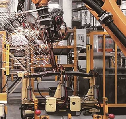 ミグ溶接のロボットとして溶接のための溶接ロボット6の軸線ER6-1600のロボティック腕