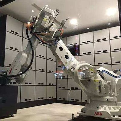 エンジン アセンブリのための産業ロボティック腕IRB6700-200/2.6のローディング機械組み立てロボット