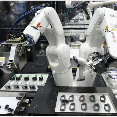 産業用ロボットとして操作するためのCNGBSロボットグリッパー付きのユニバーサルロボットアーム6軸VS-068/087