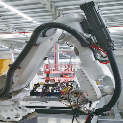 KUKA川崎FANUC YASAKWAの溶接ロボットのためのLEONIのロボットDresspackシステム