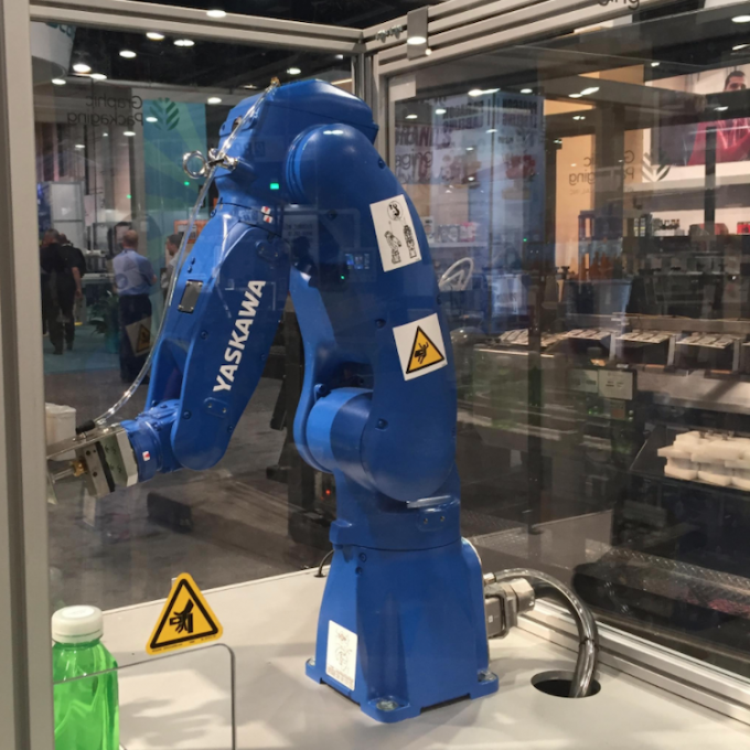 製粉のマニピュレーターの腕の上昇の一突きのためのYaskawa MOTOMAN GP8の工業用ロボット 3